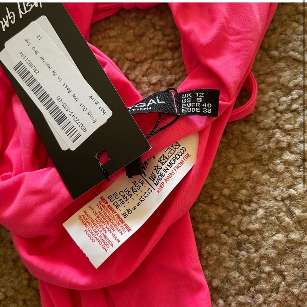 Halter top - Picture 3 of 3